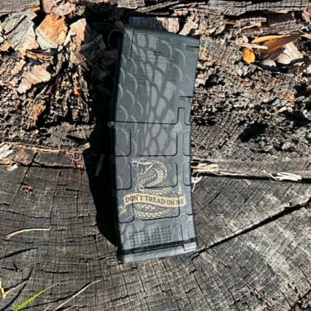 P-mag - Custom engraved - Don't tread on me snake skin