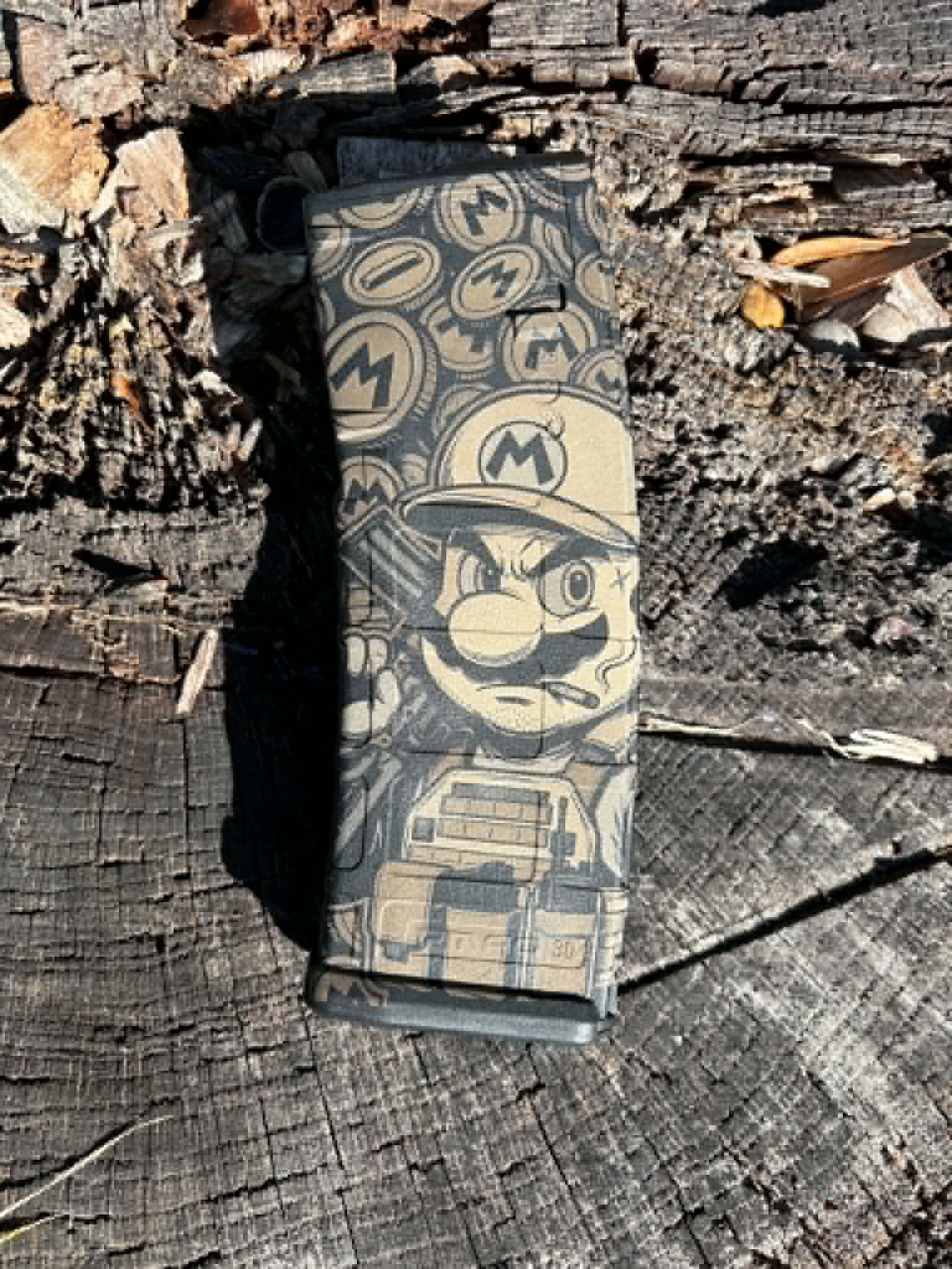 P-mag - Custom engraved - Mario